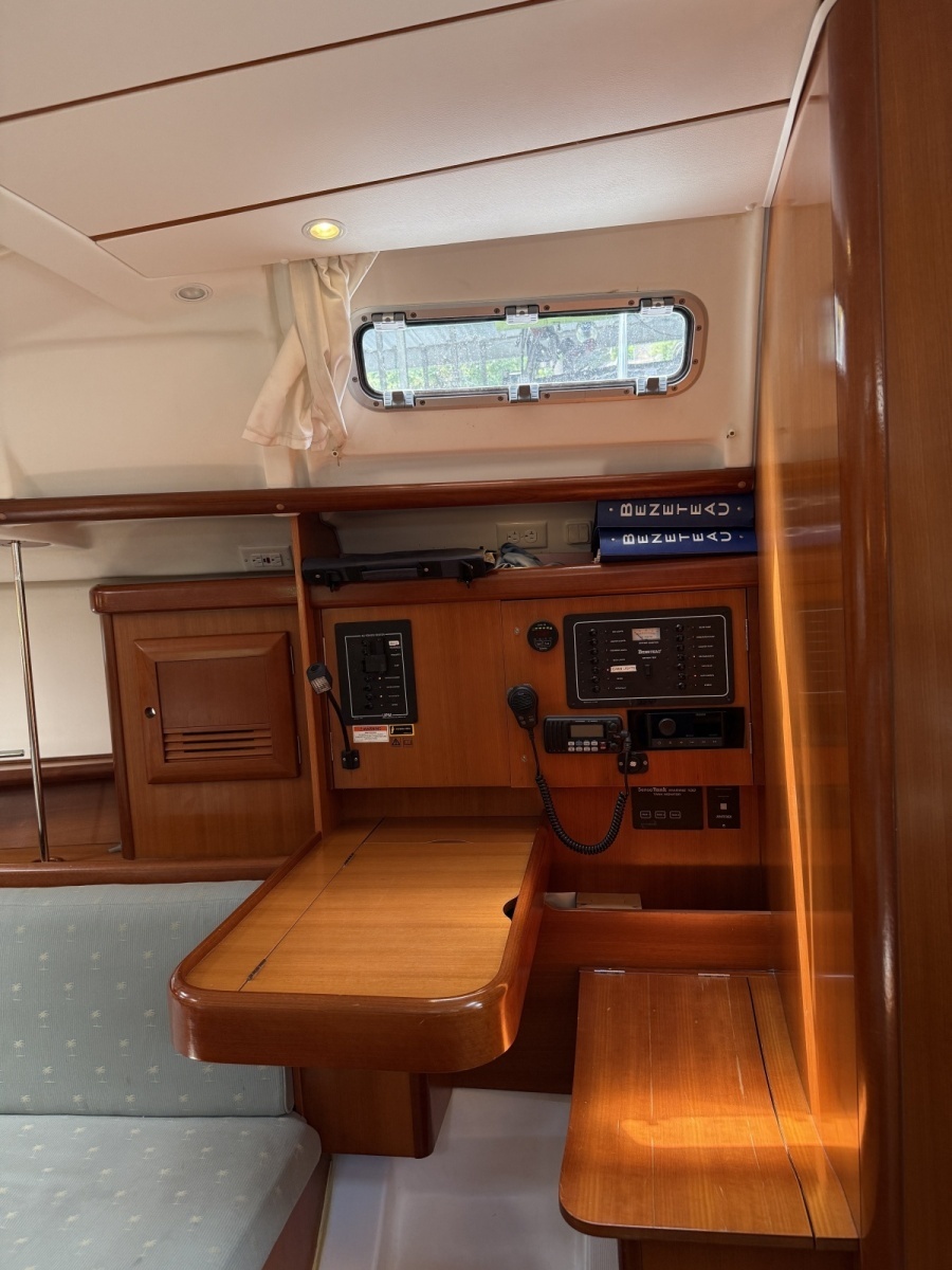 Navigation Station & Chart Table