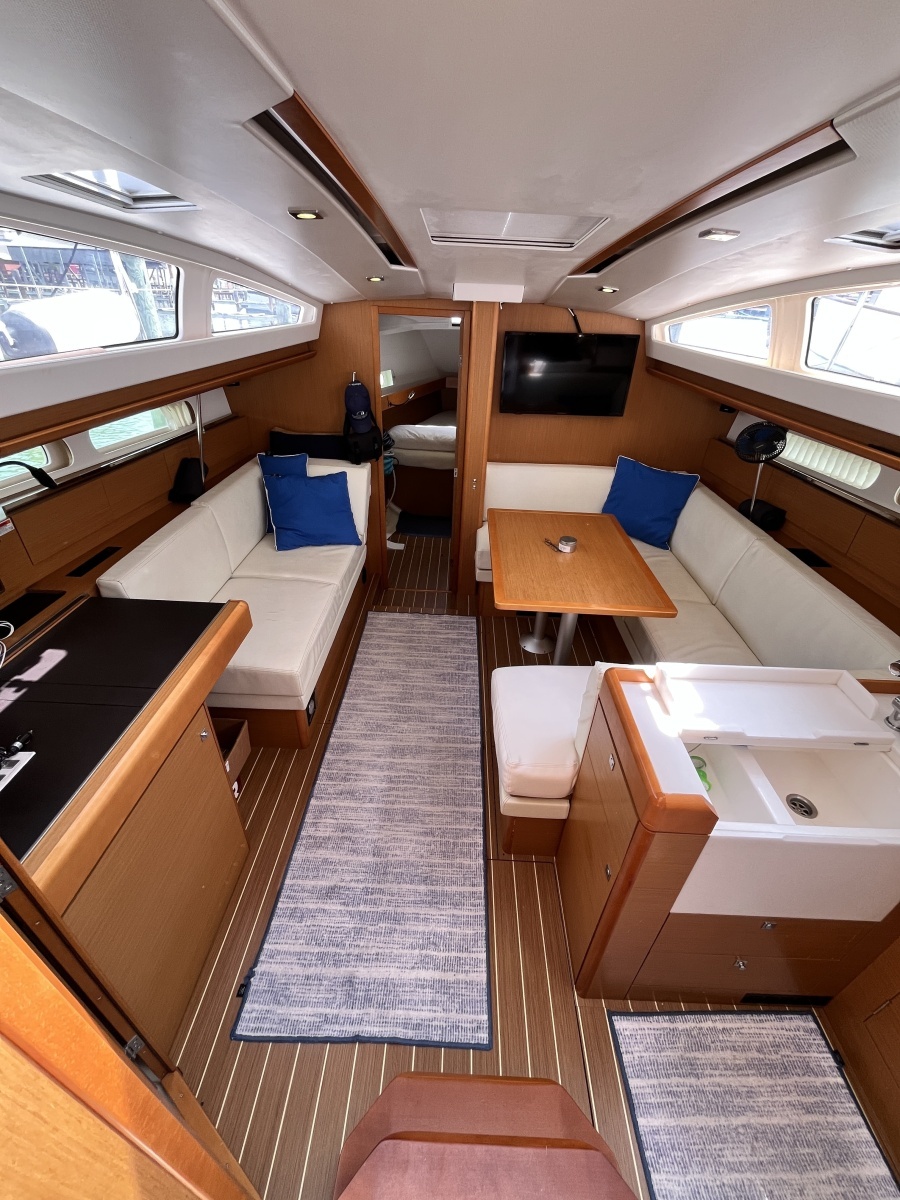 2015 Jeanneau 41 DS