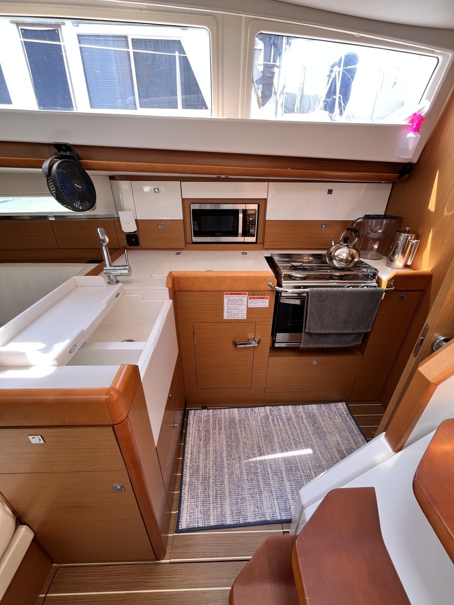 2015 Jeanneau 41 DS