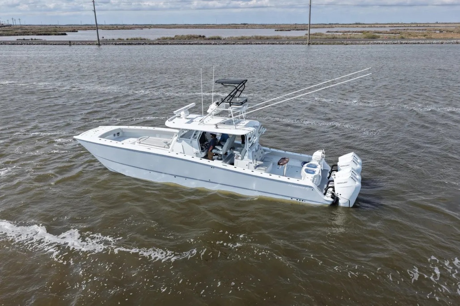 2025 Freeman 42LR