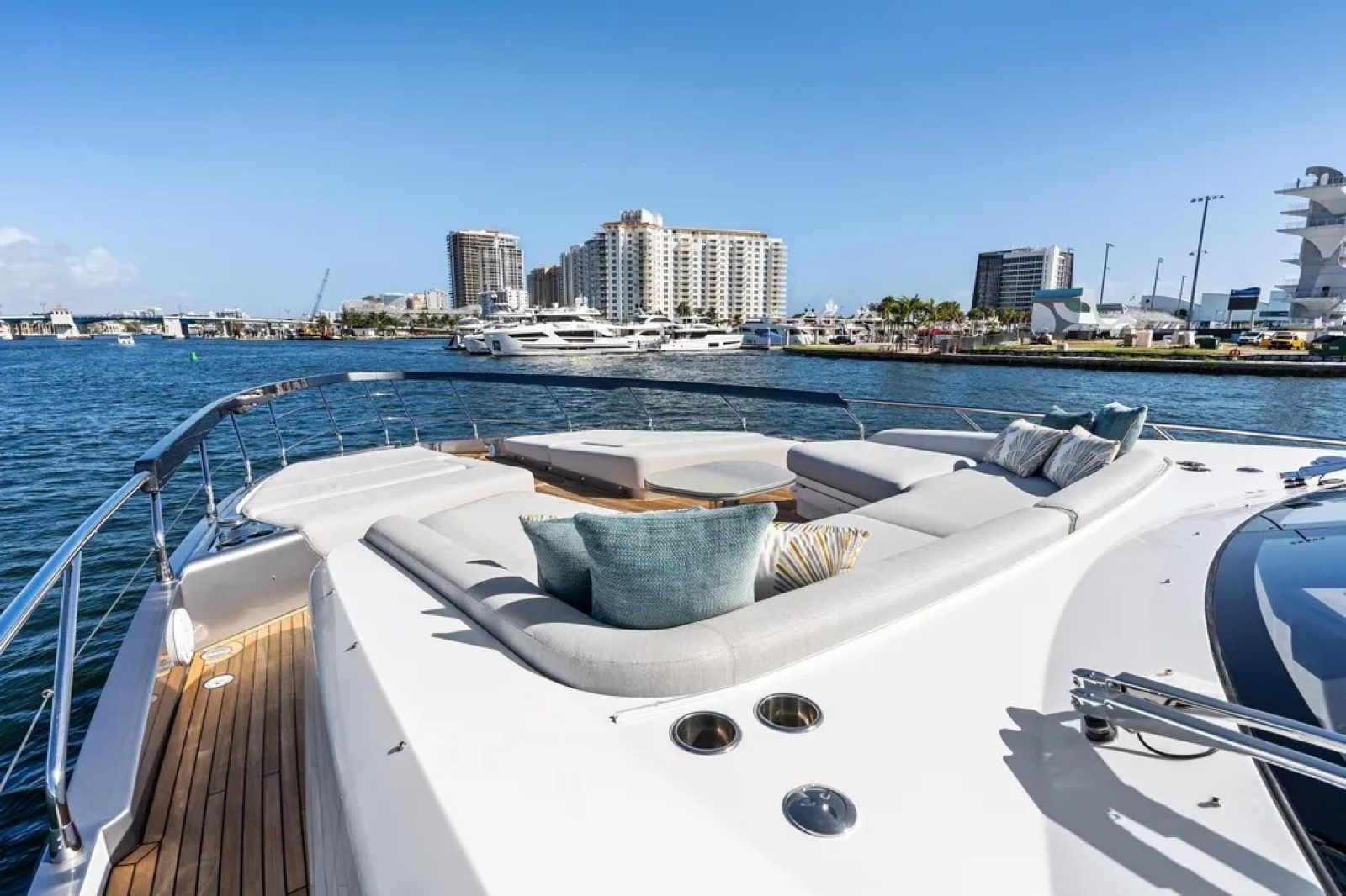 2024 Azimut 