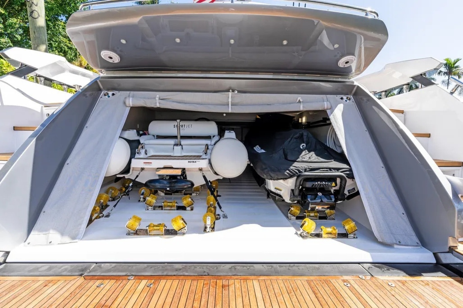 2024 Azimut 