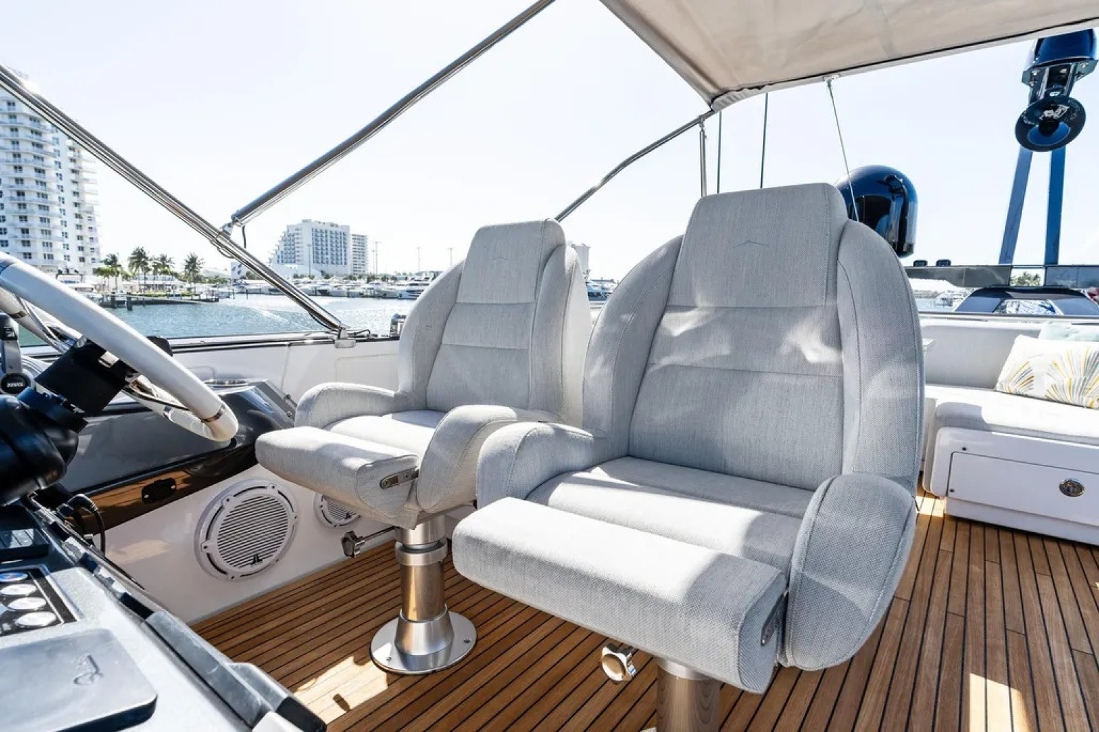 2024 Azimut 