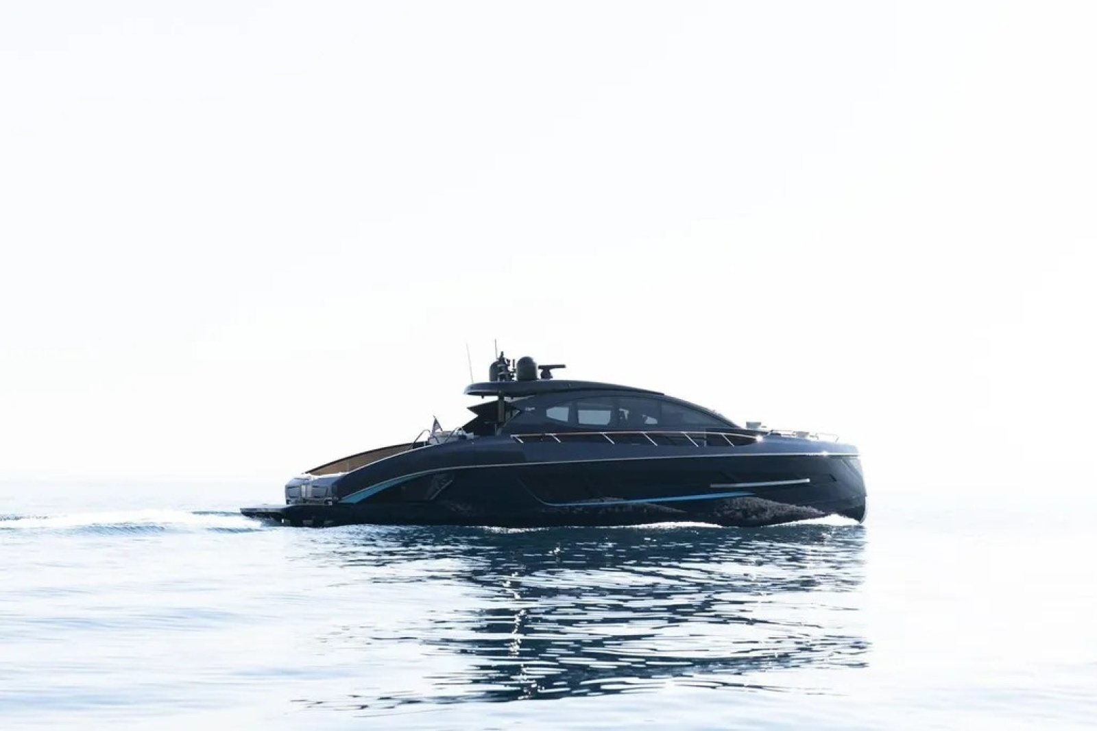 2023 Lazzara Yachts 