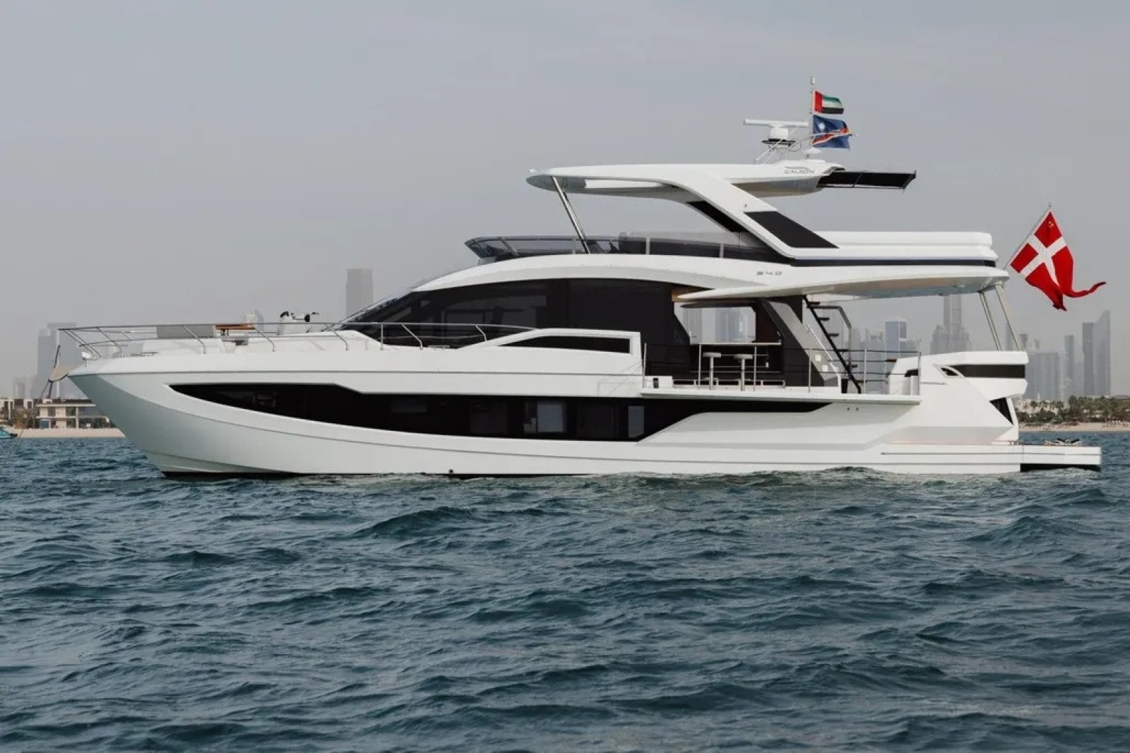 2023 Galeon 