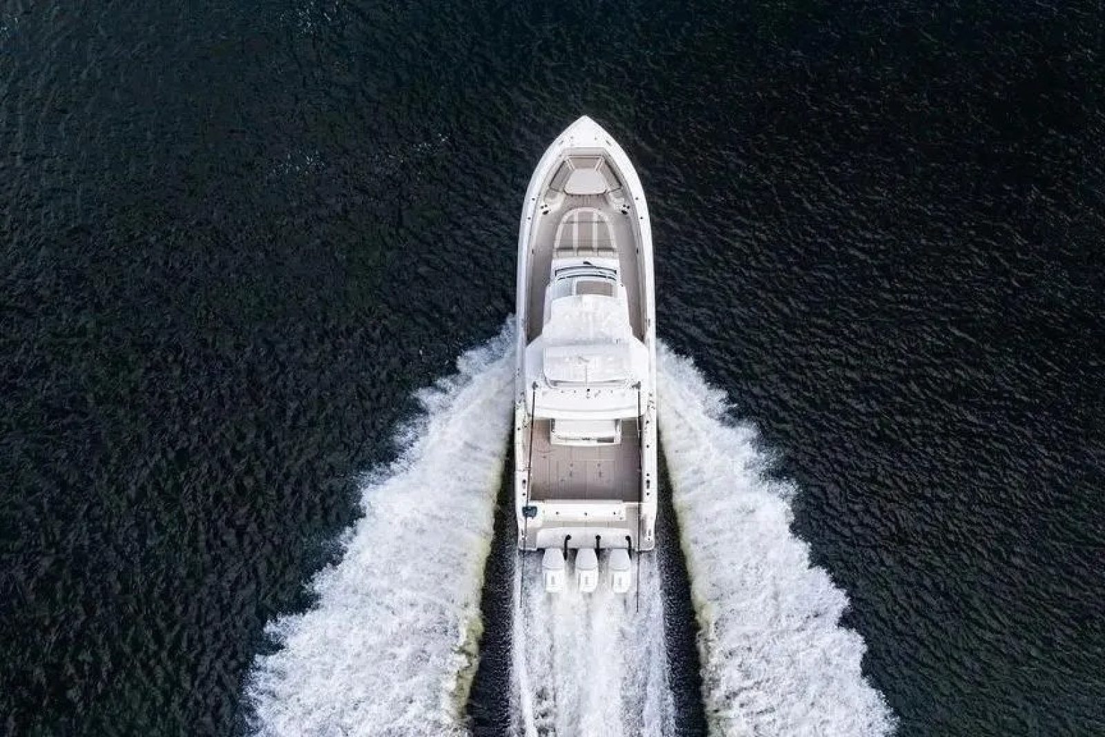 2022 Boston Whaler