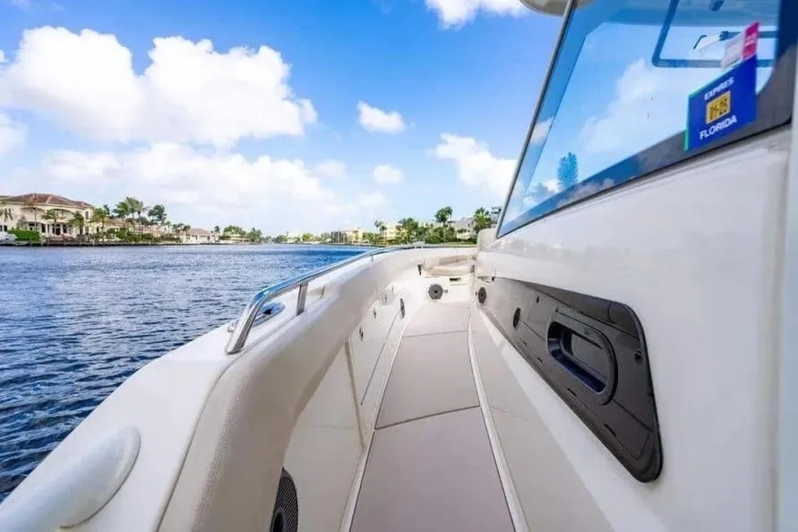 2022 Boston Whaler