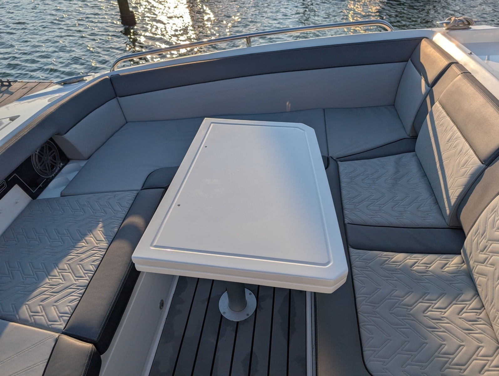 2022 Galeon 
