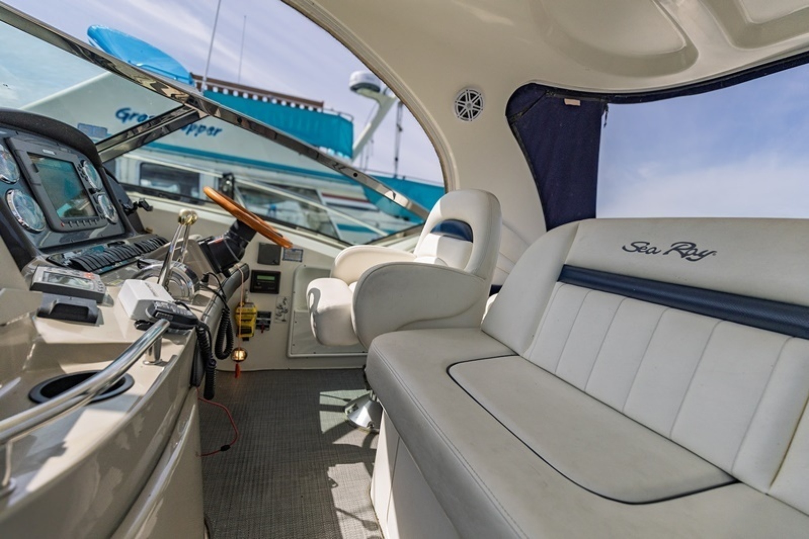 2005 Sea Ray 390 Sundancer