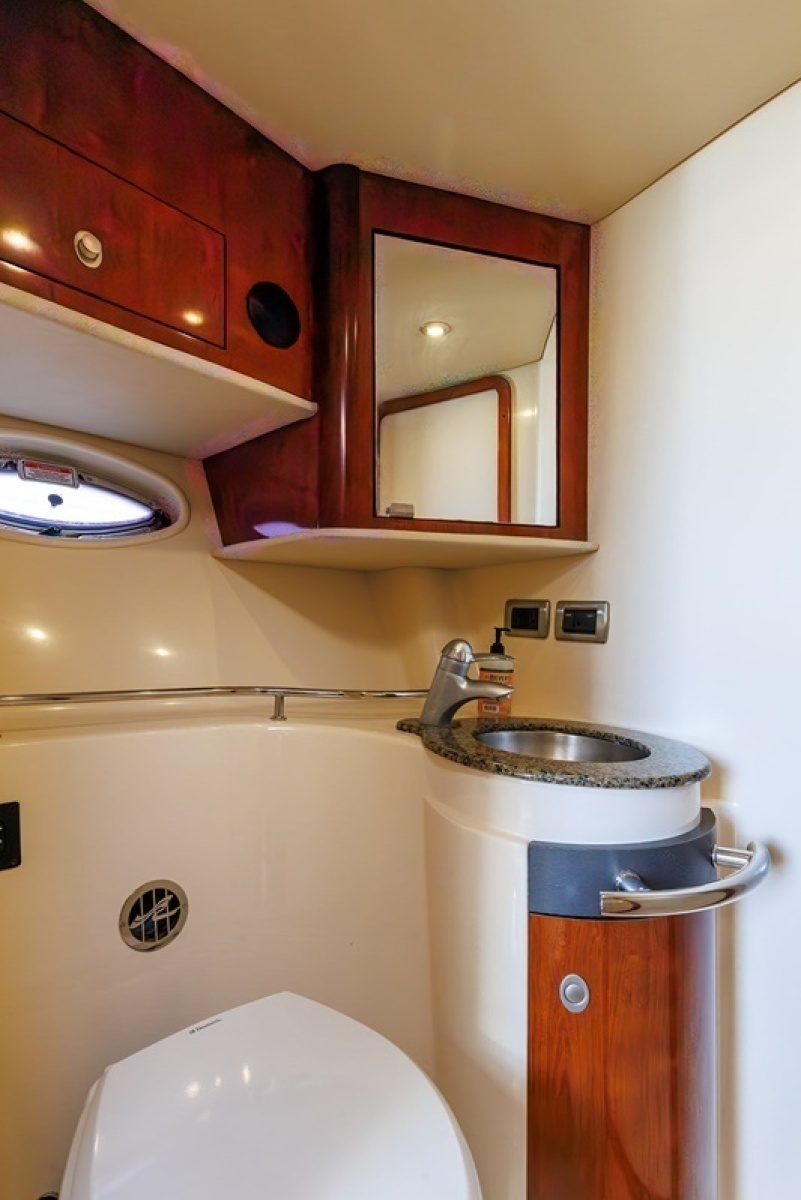 2005 Sea Ray 390 Sundancer