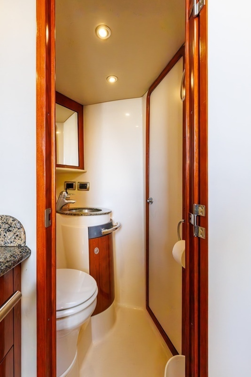 2005 Sea Ray 390 Sundancer