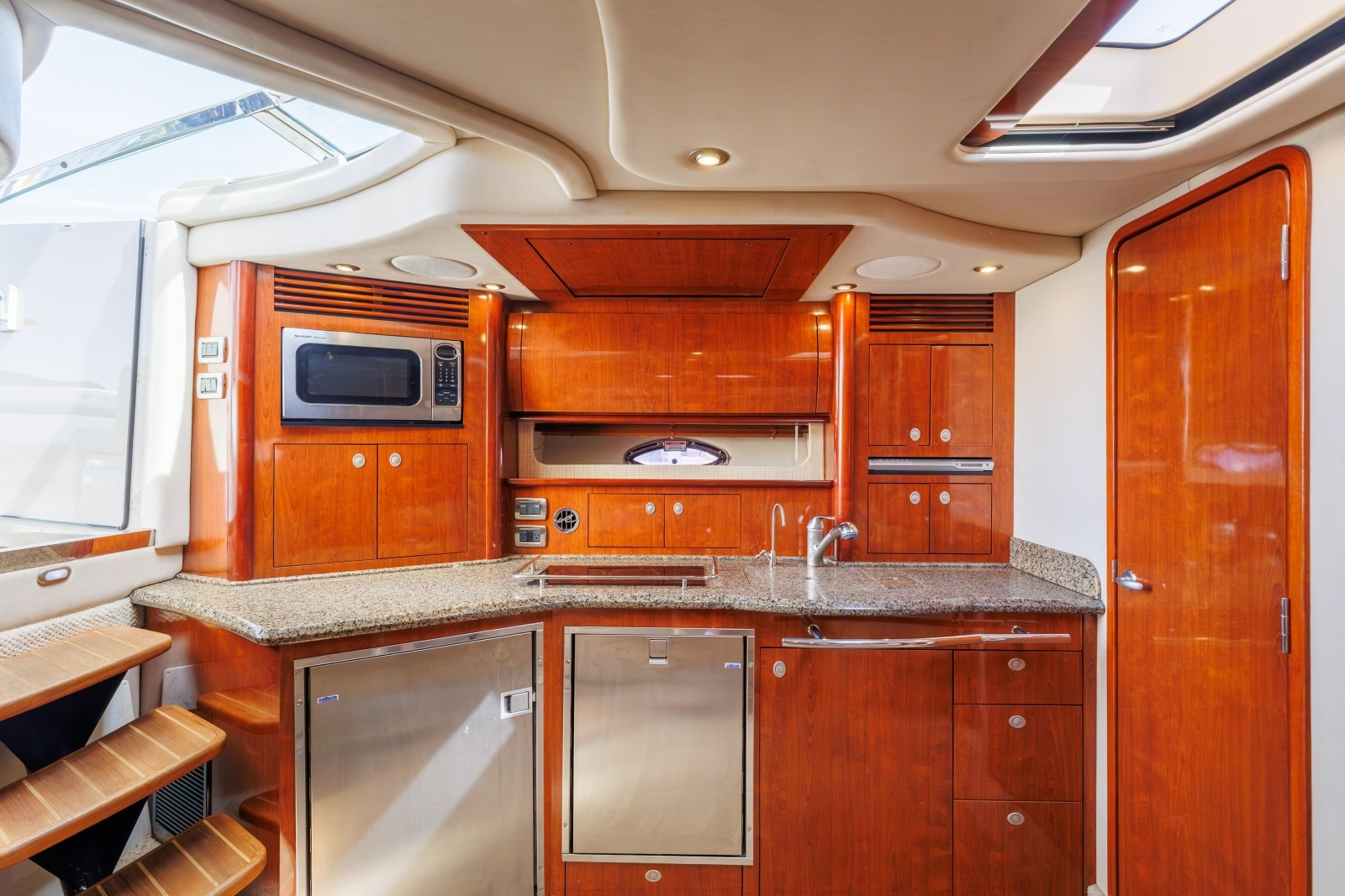 2005 Sea Ray 390 Sundancer