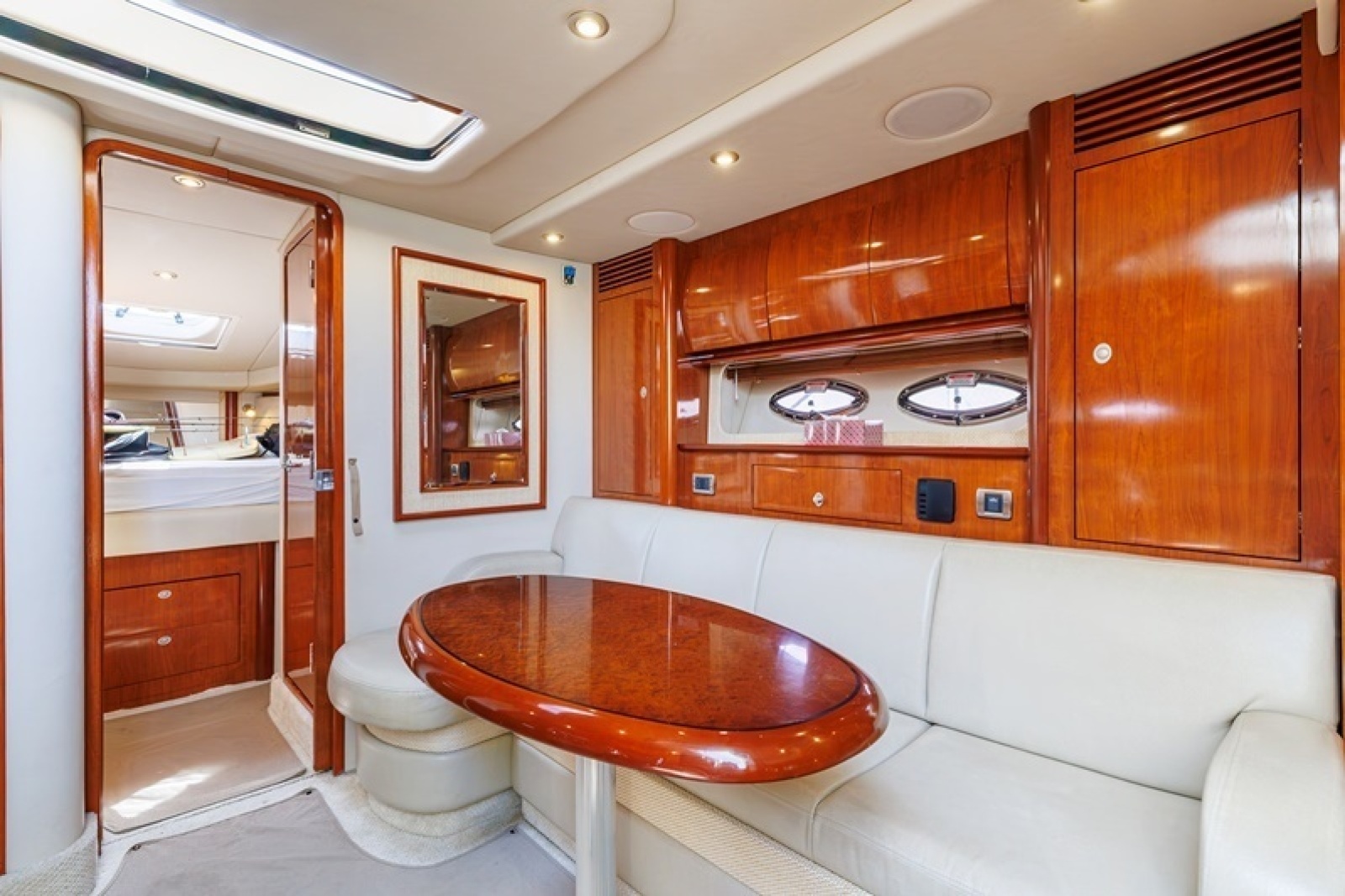2005 Sea Ray 390 Sundancer