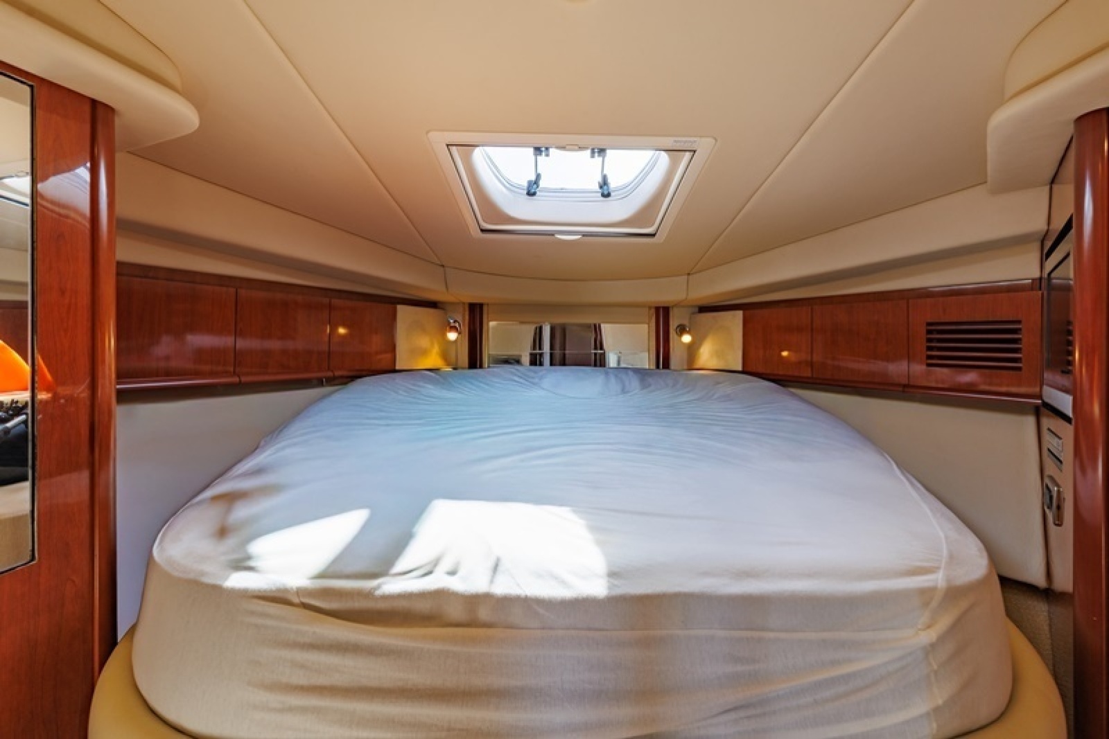 2005 Sea Ray 390 Sundancer
