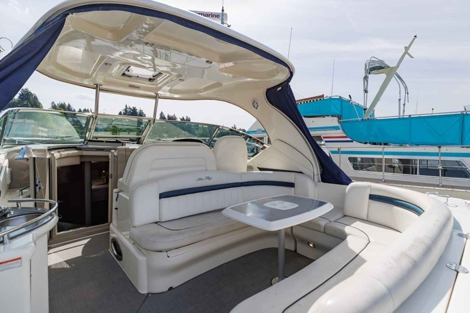 2005 Sea Ray 390 Sundancer