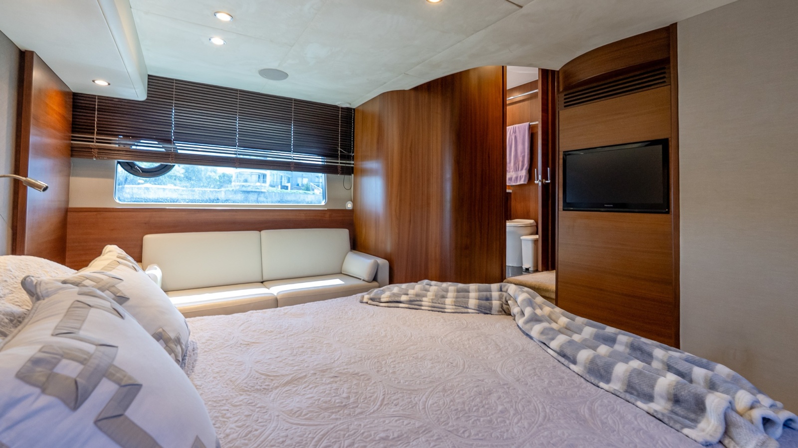 2014 Princess F52