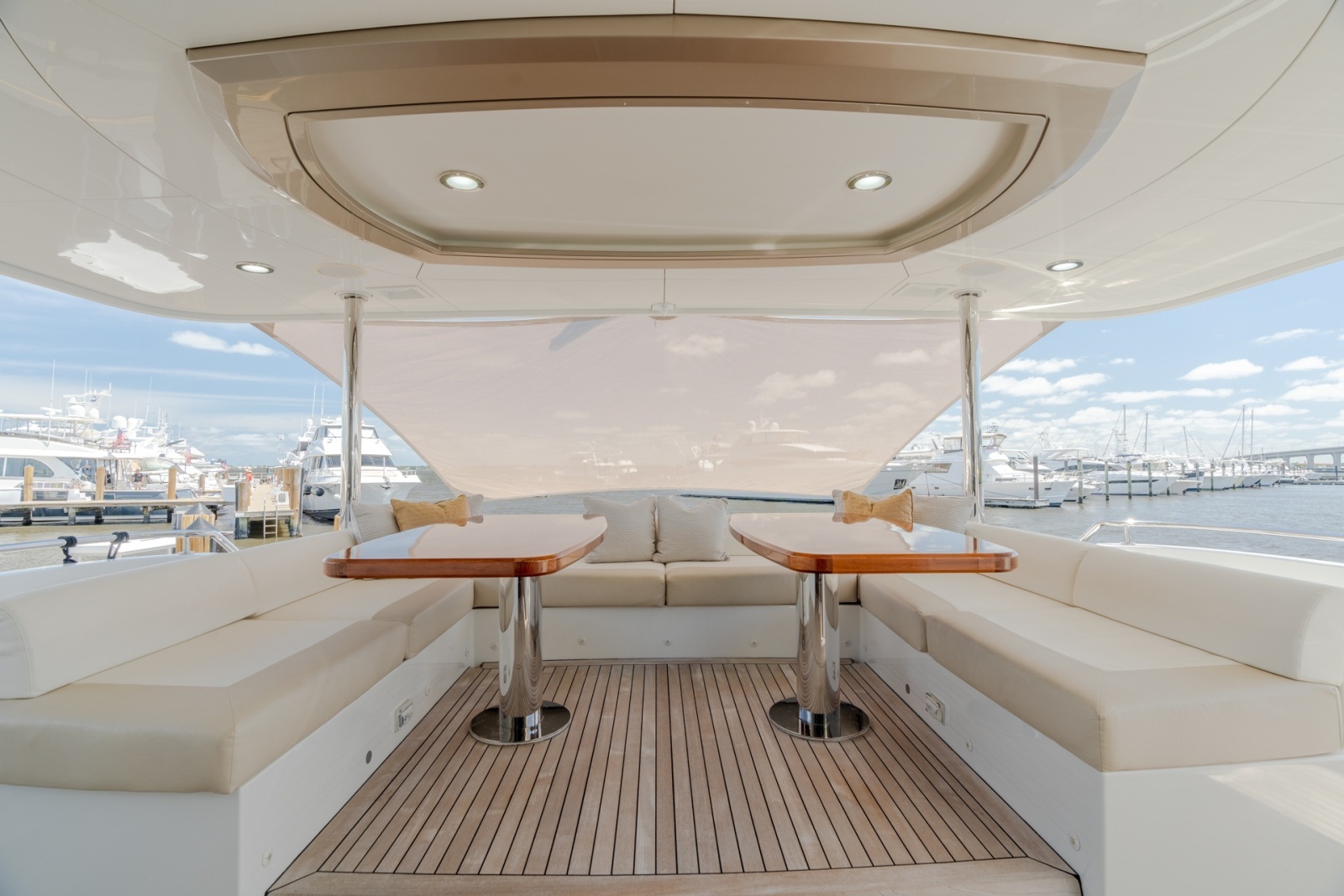 2019 Ocean Alexander 100 Motoryacht