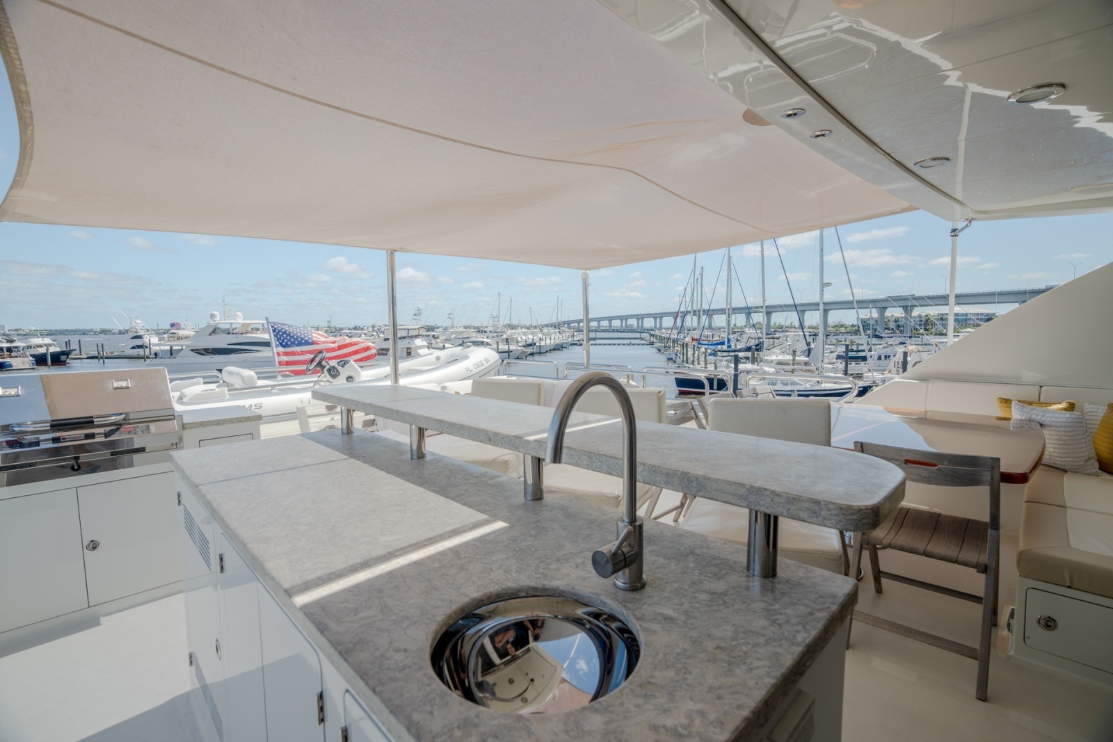2019 Ocean Alexander 100 Motoryacht