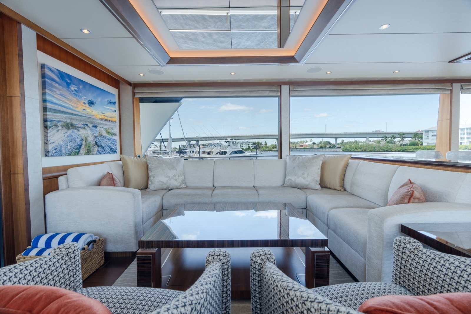 2019 Ocean Alexander 100 Motoryacht