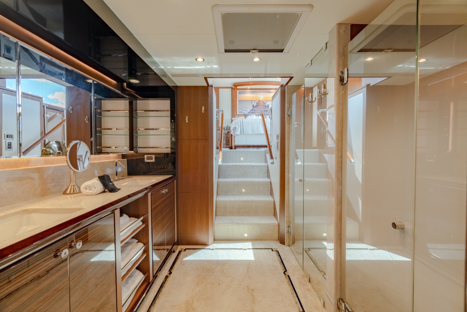 2019 Ocean Alexander 100 Motoryacht