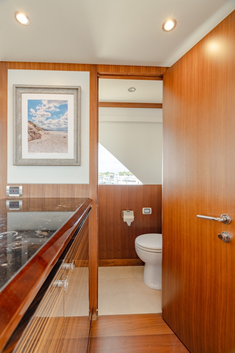 2019 Ocean Alexander 100 Motoryacht