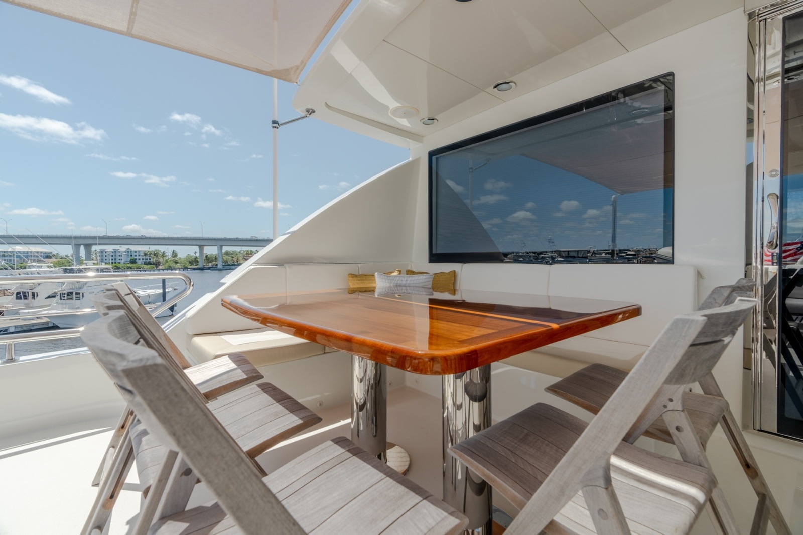 2019 Ocean Alexander 100 Motoryacht
