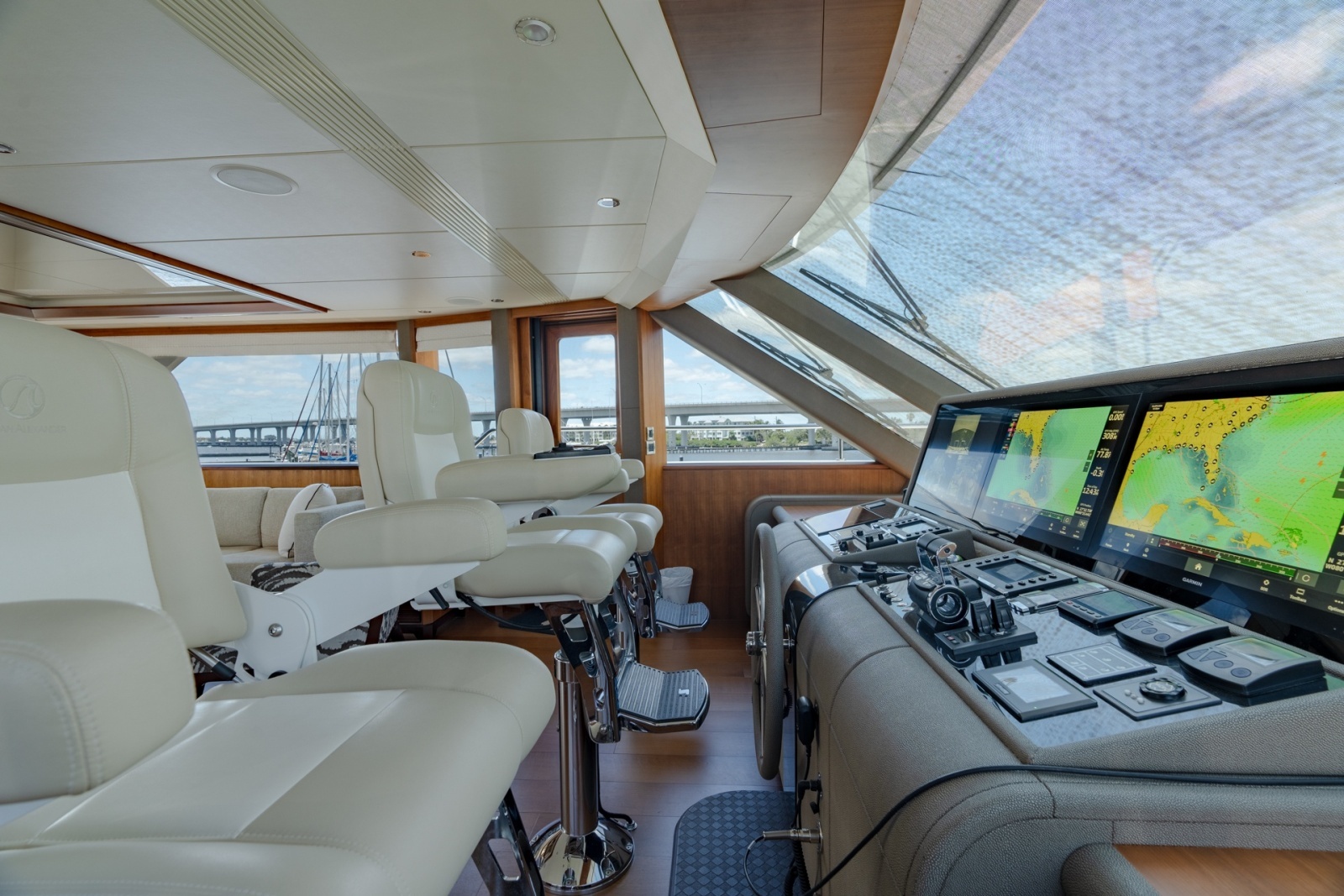 2019 Ocean Alexander 100 Motoryacht