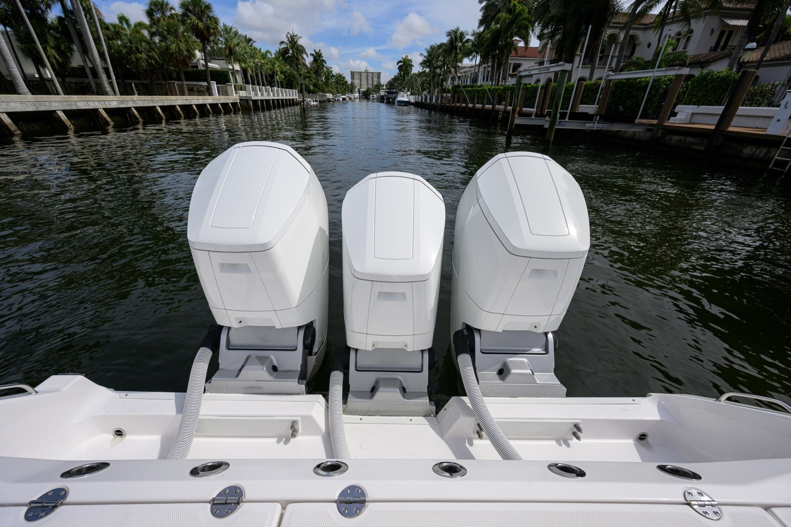 Everglades 45 GALLANT LADY - Triple Mercury Verado