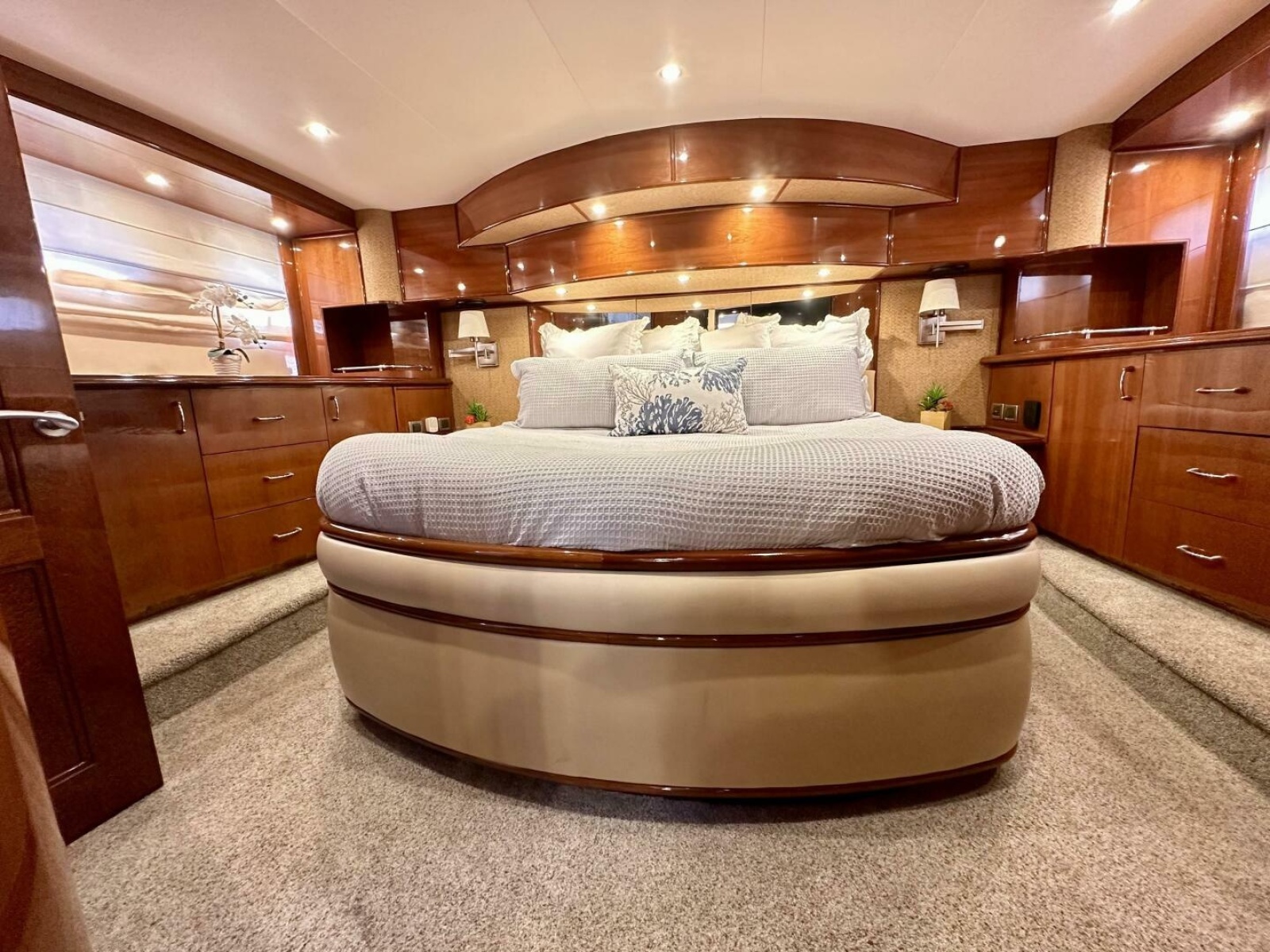 2006 Marquis 59