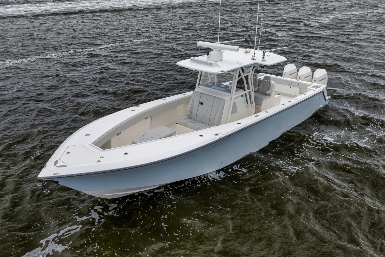 2022 SeaVee 370Z