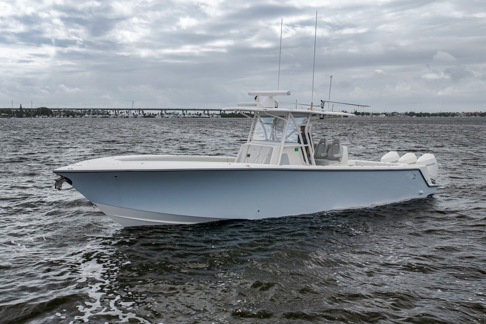 2022 SeaVee 370Z
