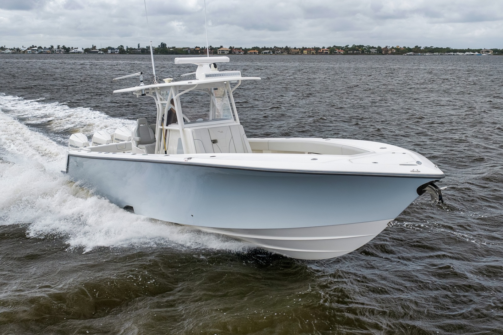 2022 SeaVee 370Z