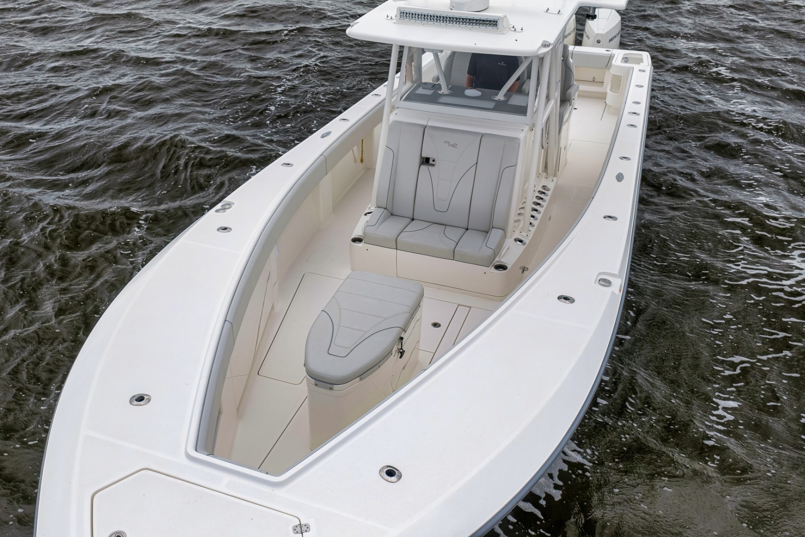 2022 SeaVee 370Z