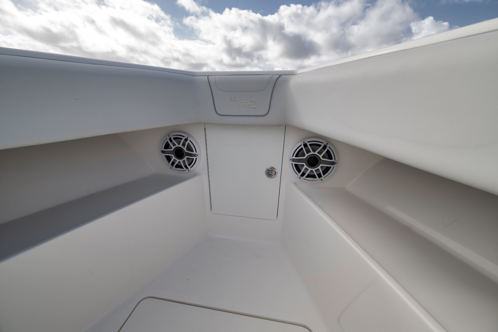 2022 SeaVee 370Z