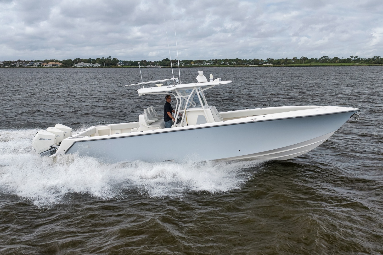 2022 SeaVee 370Z