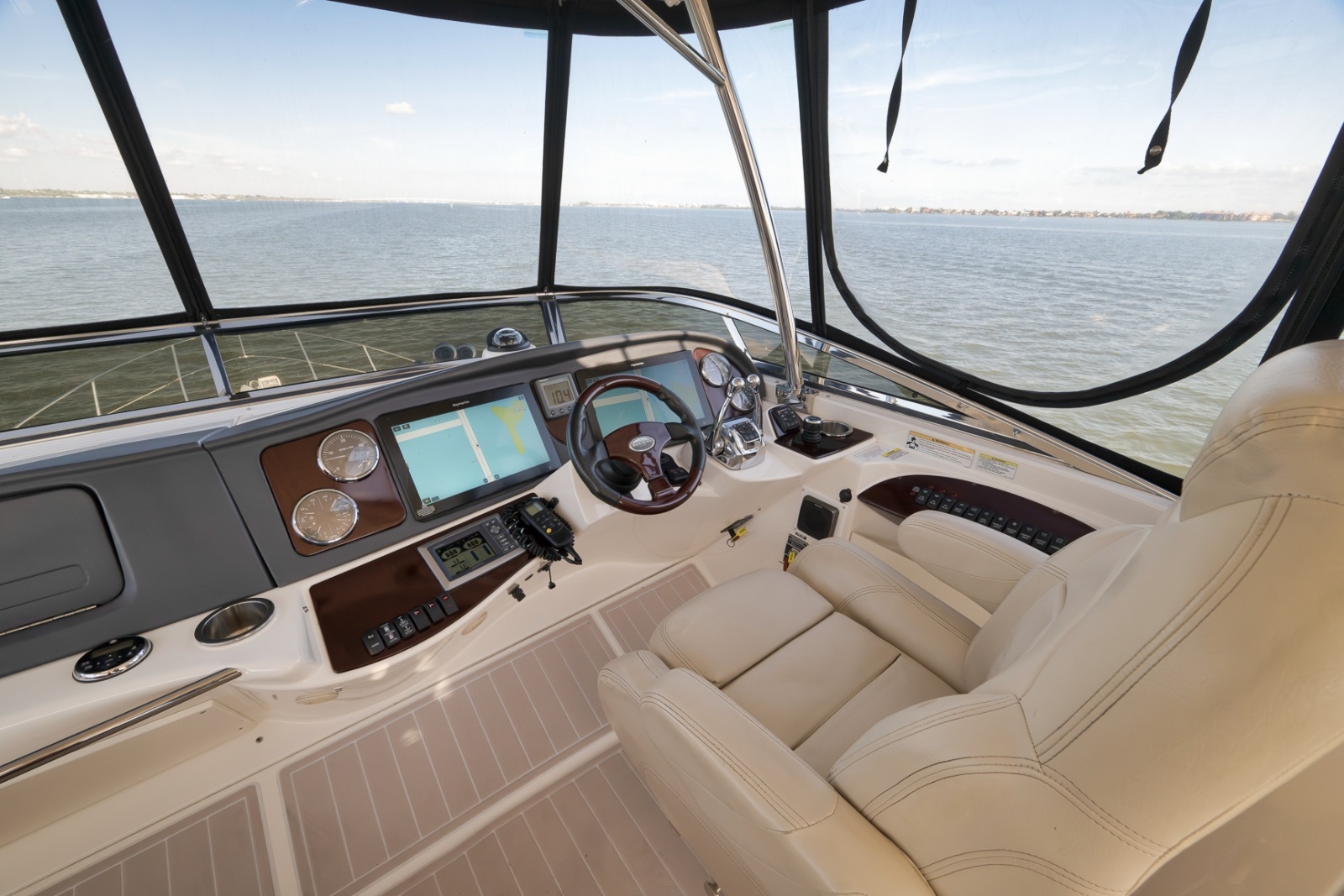 2012 Meridian 441 Sedan