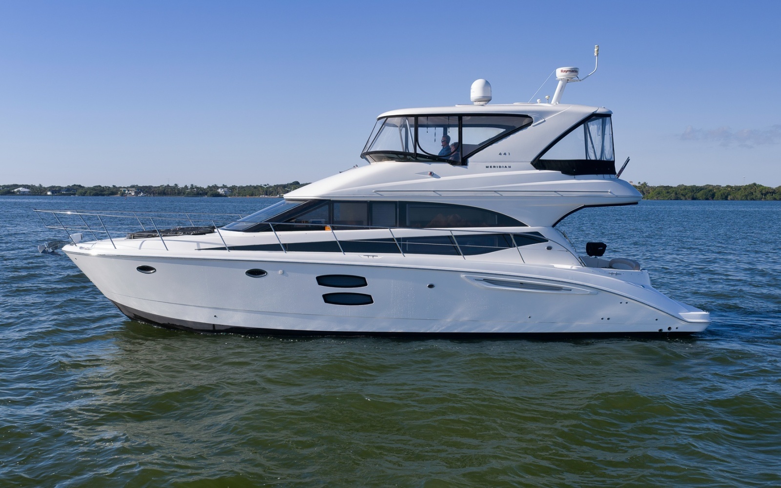 2012 Meridian 441 Sedan