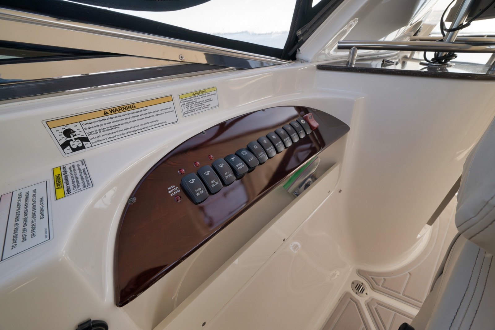 2012 Meridian 441 Sedan