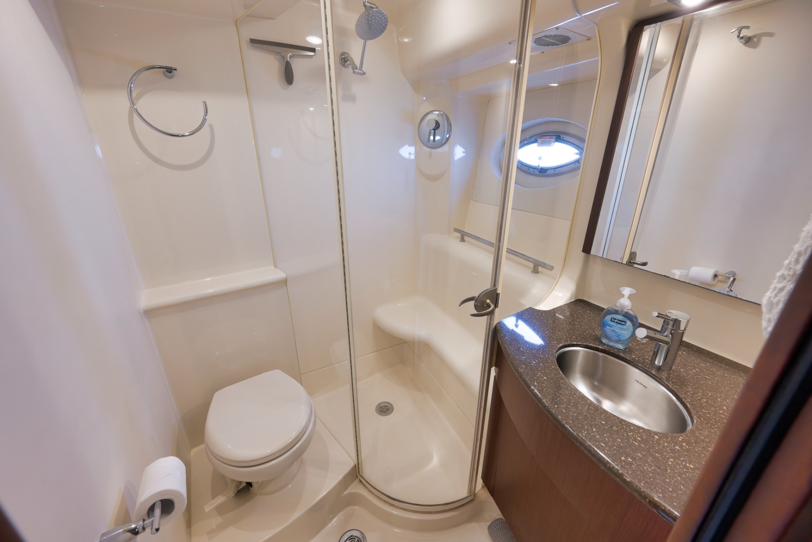 2012 Meridian 441 Sedan