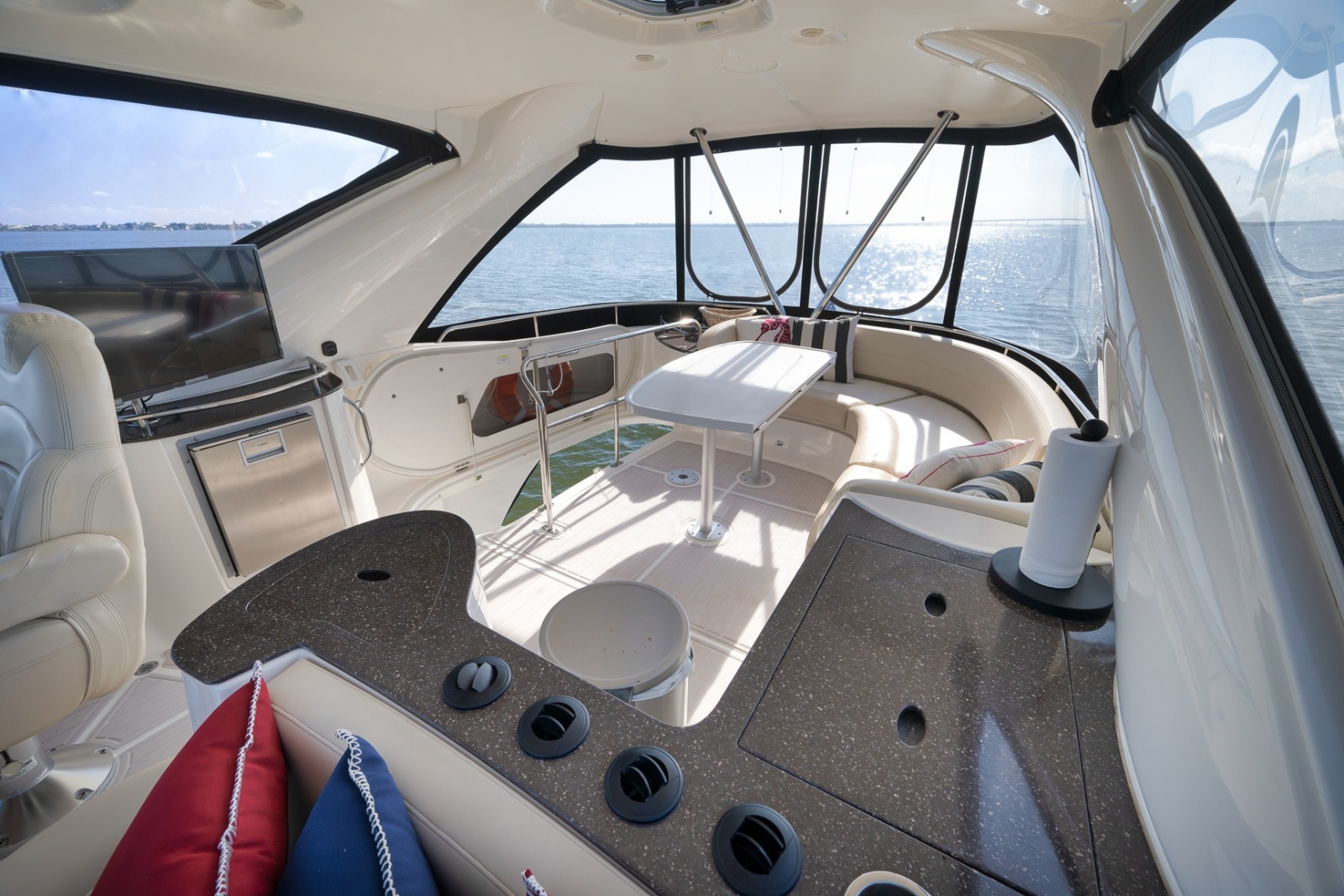 2012 Meridian 441 Sedan