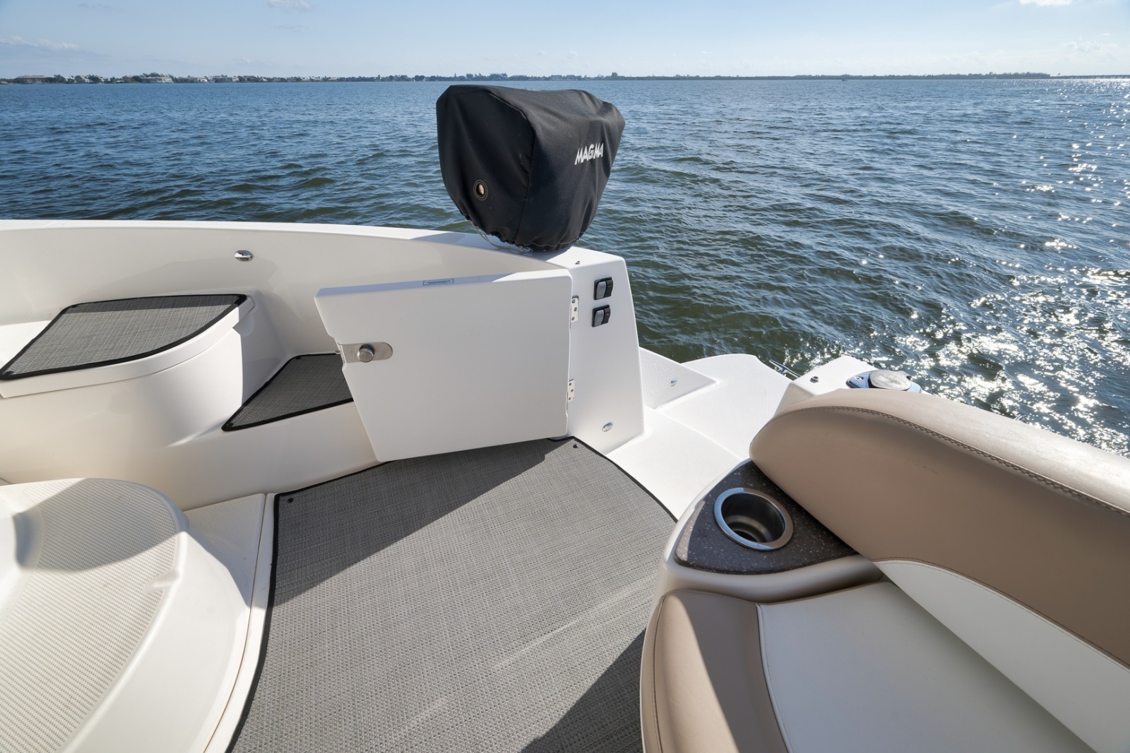 2012 Meridian 441 Sedan