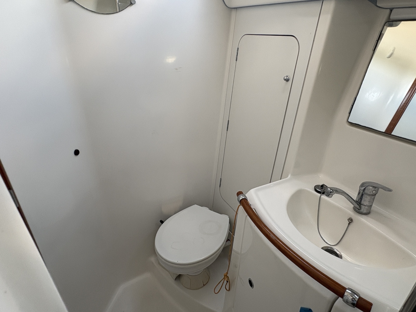 2006 Beneteau 373