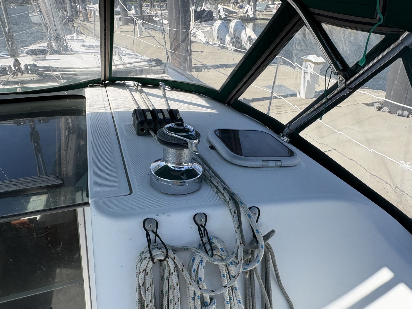 2006 Beneteau 373