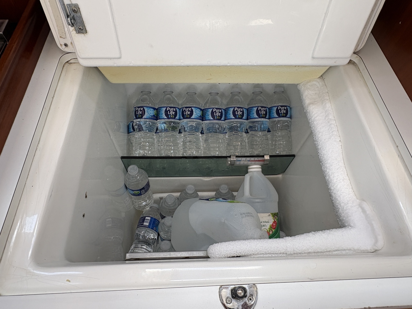 2006 Beneteau 373