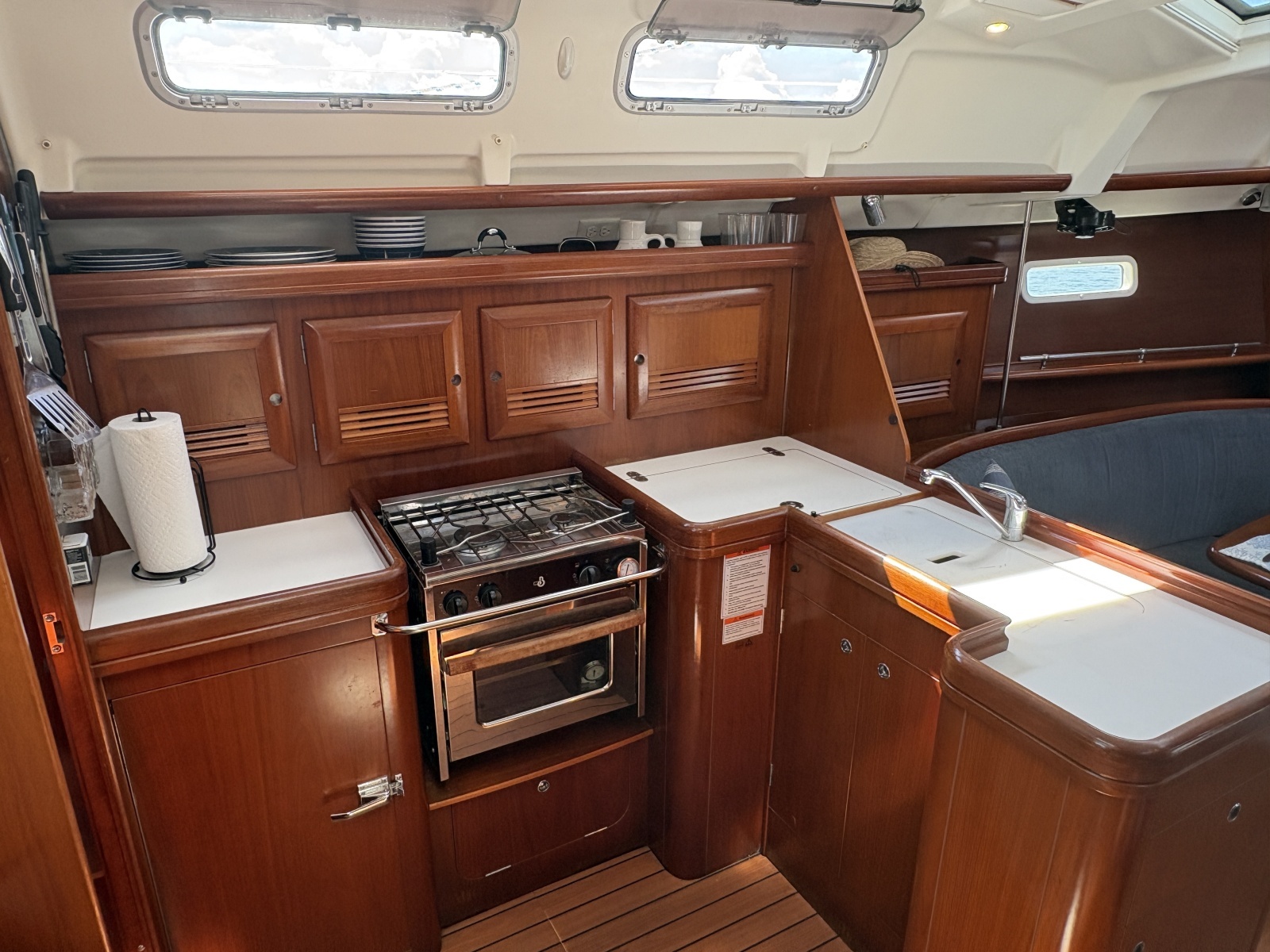 2006 Beneteau 373