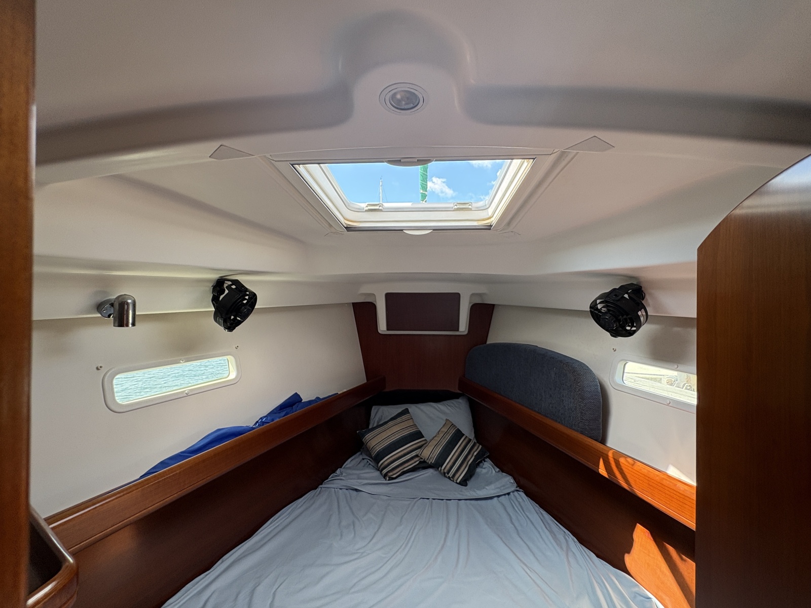 2006 Beneteau 373