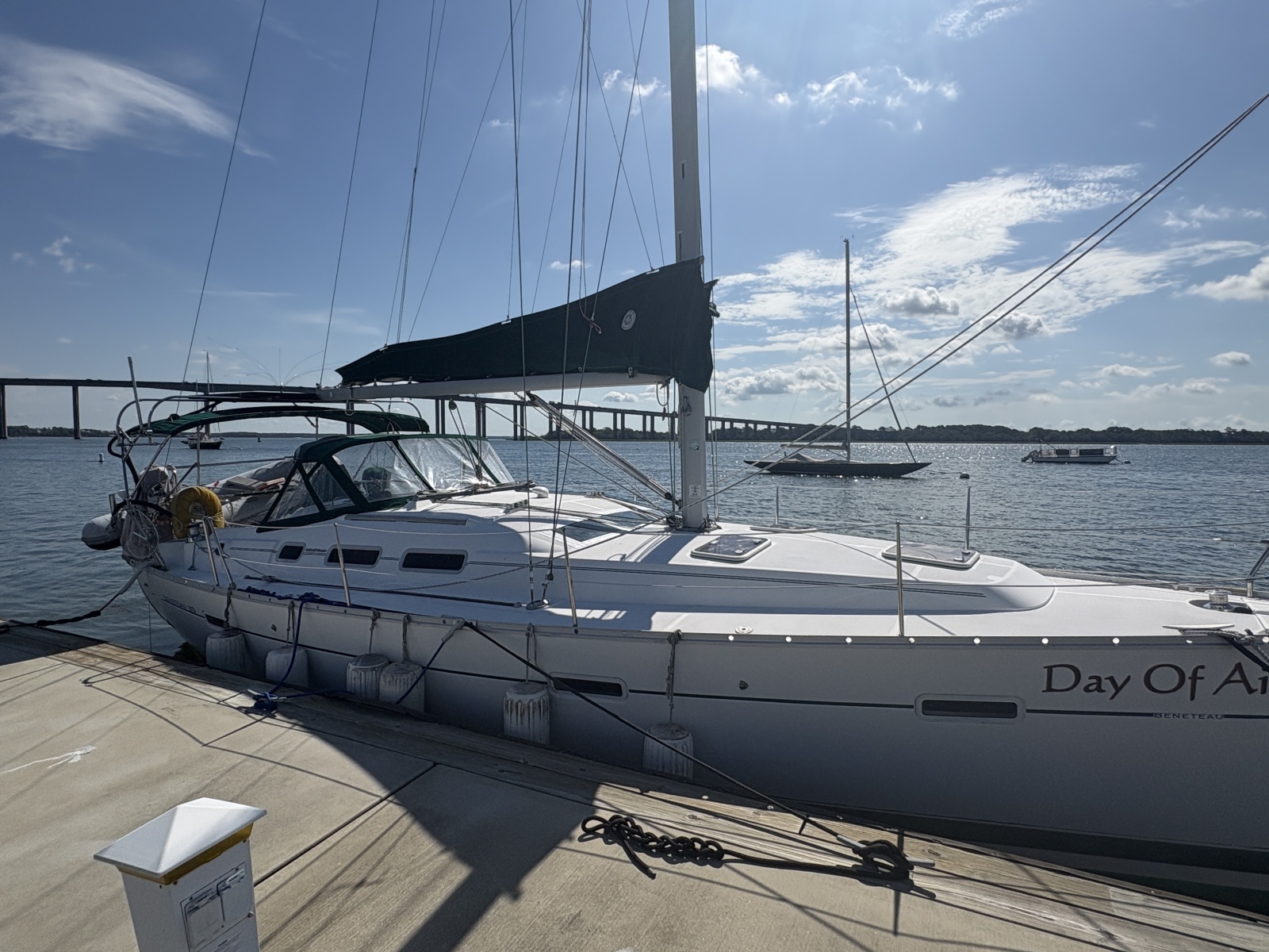 2006 Beneteau 373