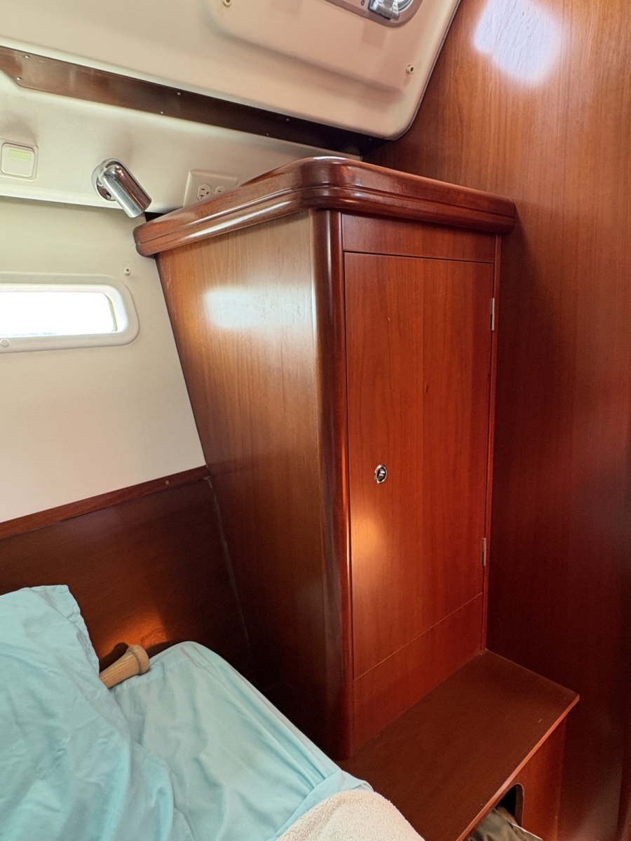 2006 Beneteau 373