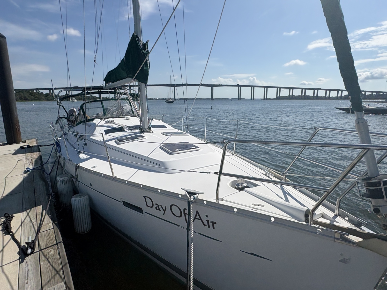 2006 Beneteau 373
