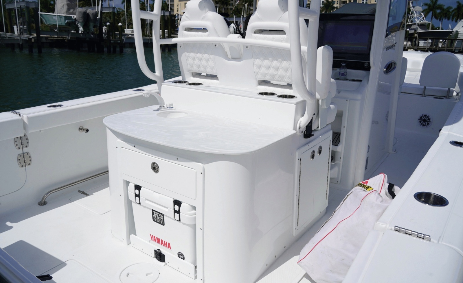 2027 Sea Hunt Ultra 285FS